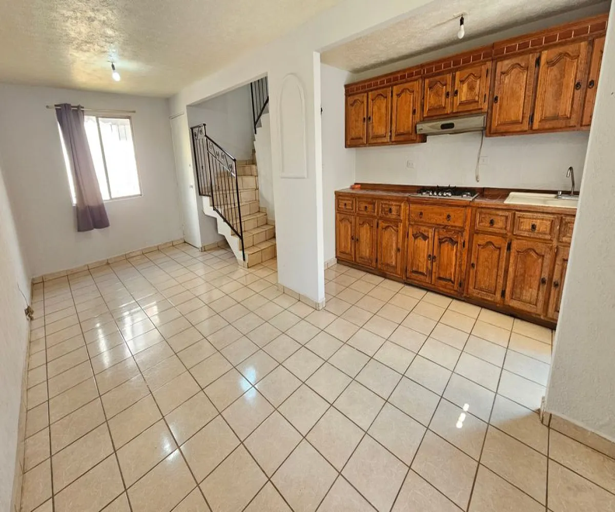 Casa En Venta,San Sebastianito,Avenida González Gallo 1886, San Pedro Tlaquepaque, Jalisco 45601, 2 Habitaciones,1 Baño,Avenida González Gallo,2,p798KKj