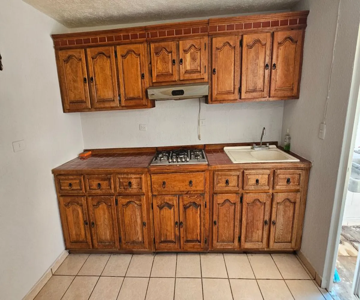 Casa En Venta,San Sebastianito,Avenida González Gallo 1886, San Pedro Tlaquepaque, Jalisco 45601, 2 Habitaciones,1 Baño,Avenida González Gallo,2,p798KKj