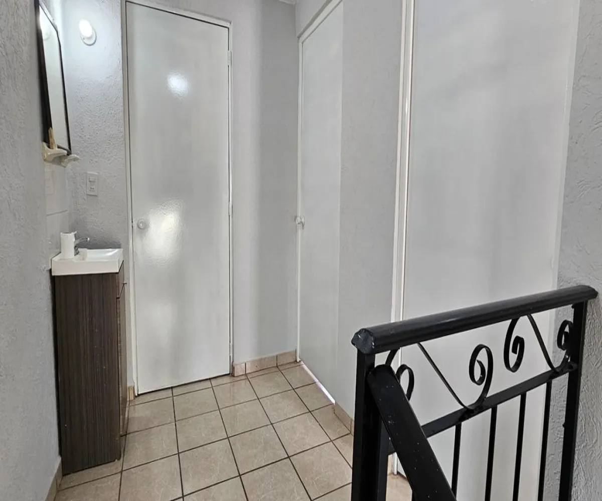 Casa En Venta,San Sebastianito,Avenida González Gallo 1886, San Pedro Tlaquepaque, Jalisco 45601, 2 Habitaciones,1 Baño,Avenida González Gallo,2,p798KKj