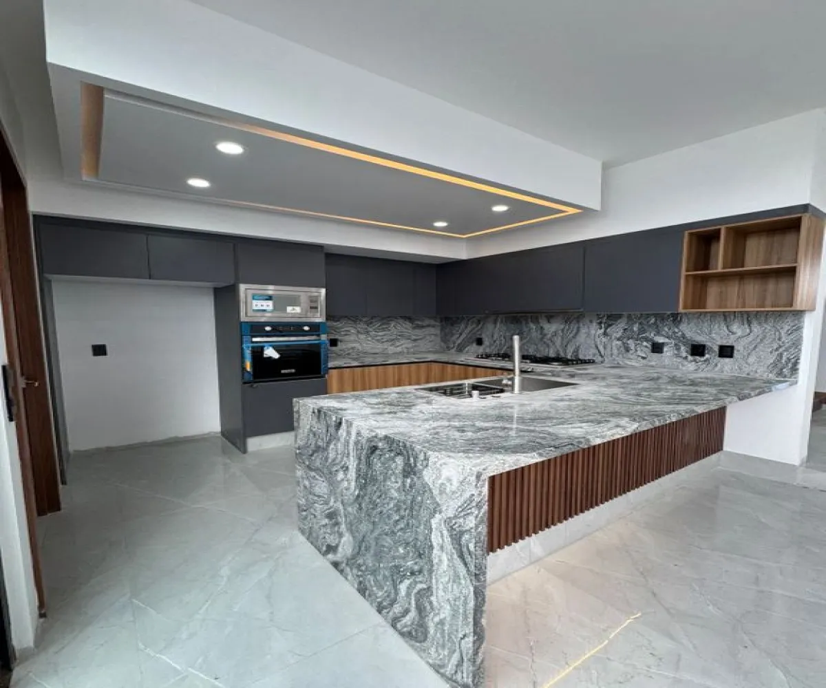 Casa En Venta,Senderos de Monte Verde,Sendero de los Huertos S/N, Tlajomulco de Zúñiga, Jalisco 45640, 4 Habitaciones,4 Baños,Sendero de los Huertos,3,pD1LvwD