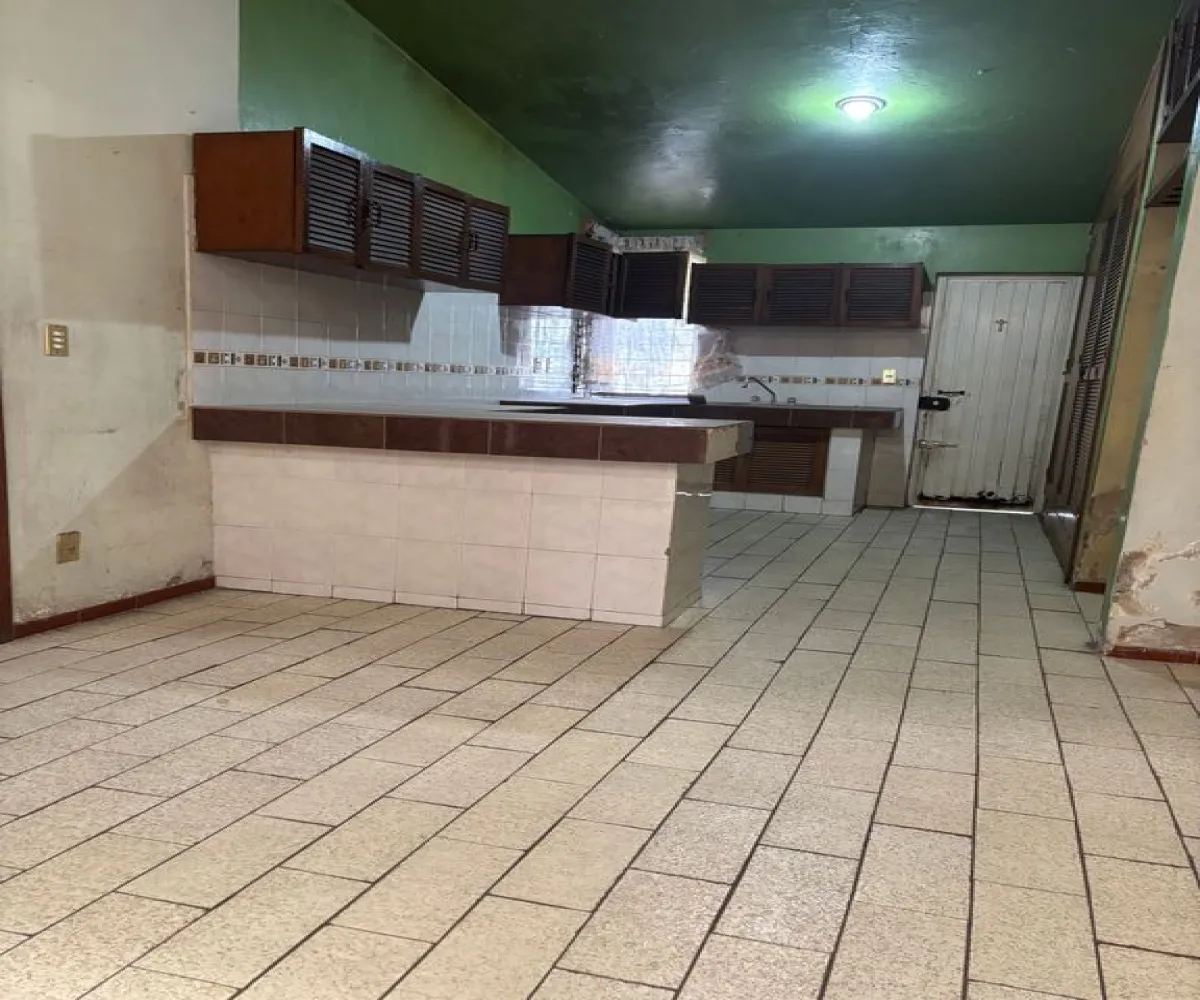 Casa En Venta,La Guadalupana,Calle Jacinto López 1114, Guadalajara, Jalisco 44220, 6 Habitaciones,3 Baños,Calle Jacinto López,2,prmAV8e