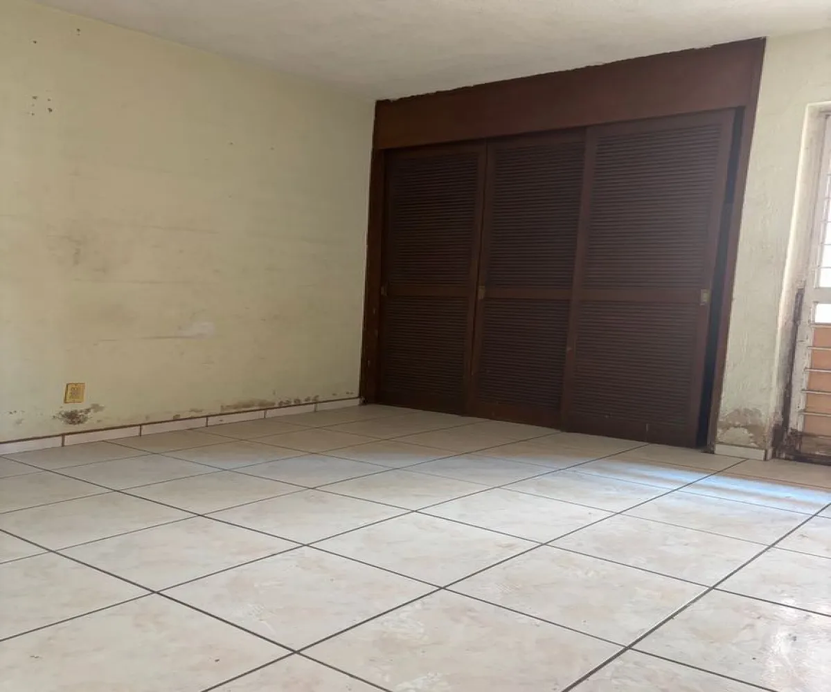 Casa En Venta,La Guadalupana,Calle Jacinto López 1114, Guadalajara, Jalisco 44220, 6 Habitaciones,3 Baños,Calle Jacinto López,2,prmAV8e