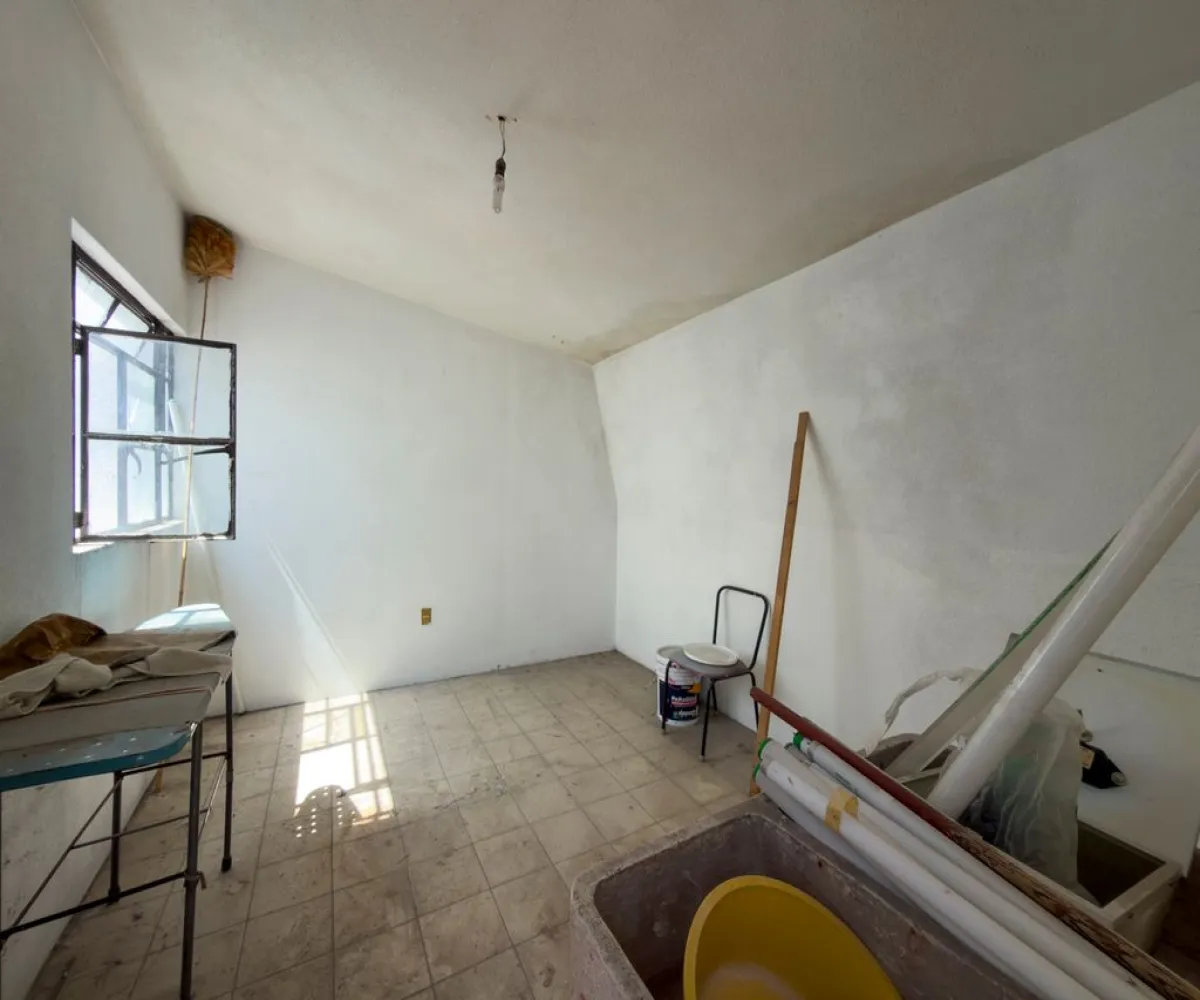 Casa En Venta,Providencia Sección,Otranto 3068, Guadalajara, Jalisco 44639, 1 Cuarto,1 Baño,Otranto,1,pyBiBOx