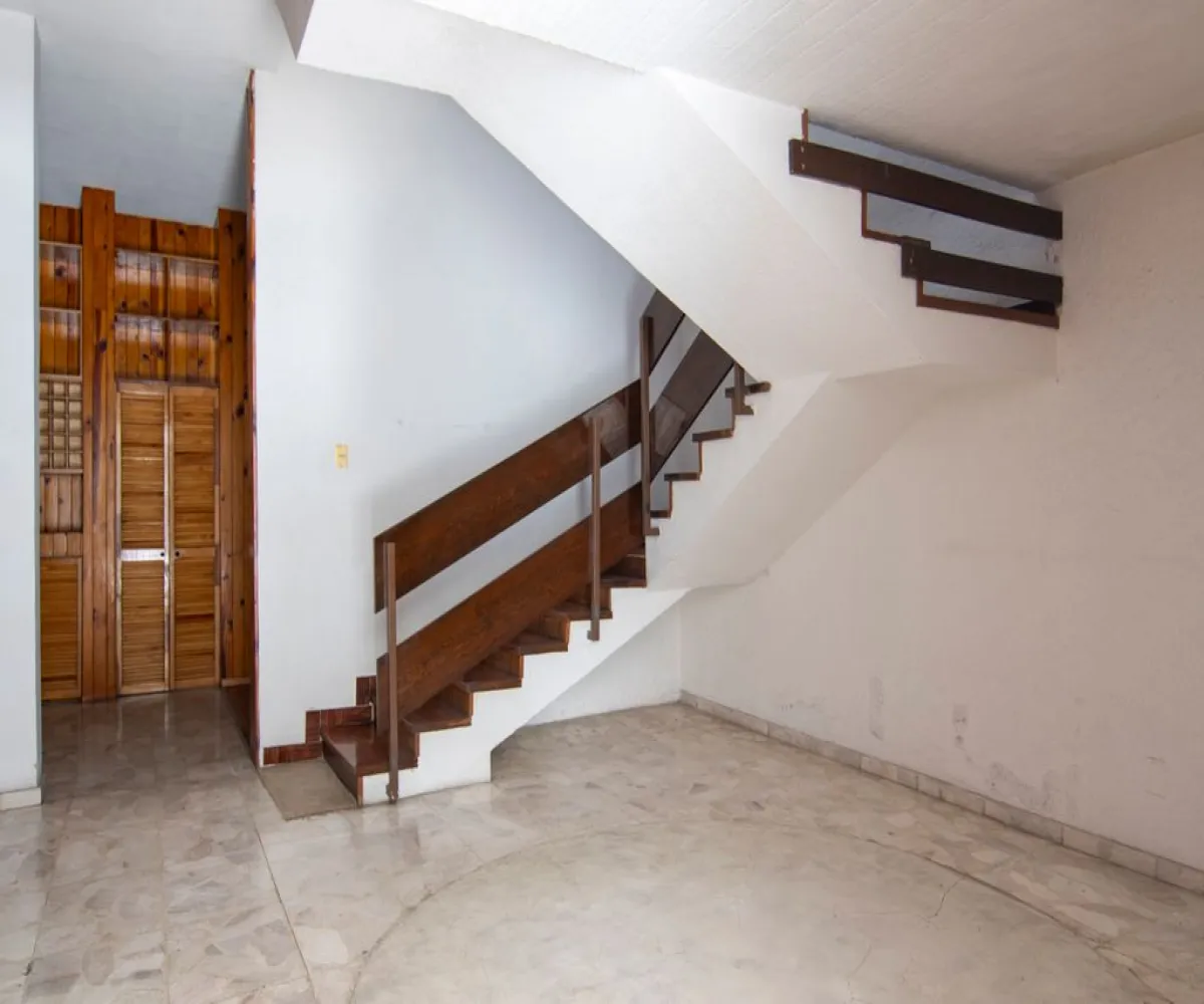 Casa En Venta,Providencia Sección,Otranto 3068, Guadalajara, Jalisco 44639, 1 Cuarto,1 Baño,Otranto,1,pyBiBOx