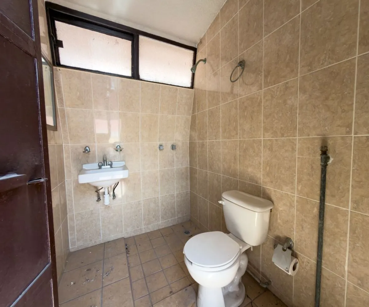 Casa En Venta,Providencia Sección,Otranto 3068, Guadalajara, Jalisco 44639, 1 Cuarto,1 Baño,Otranto,1,pyBiBOx