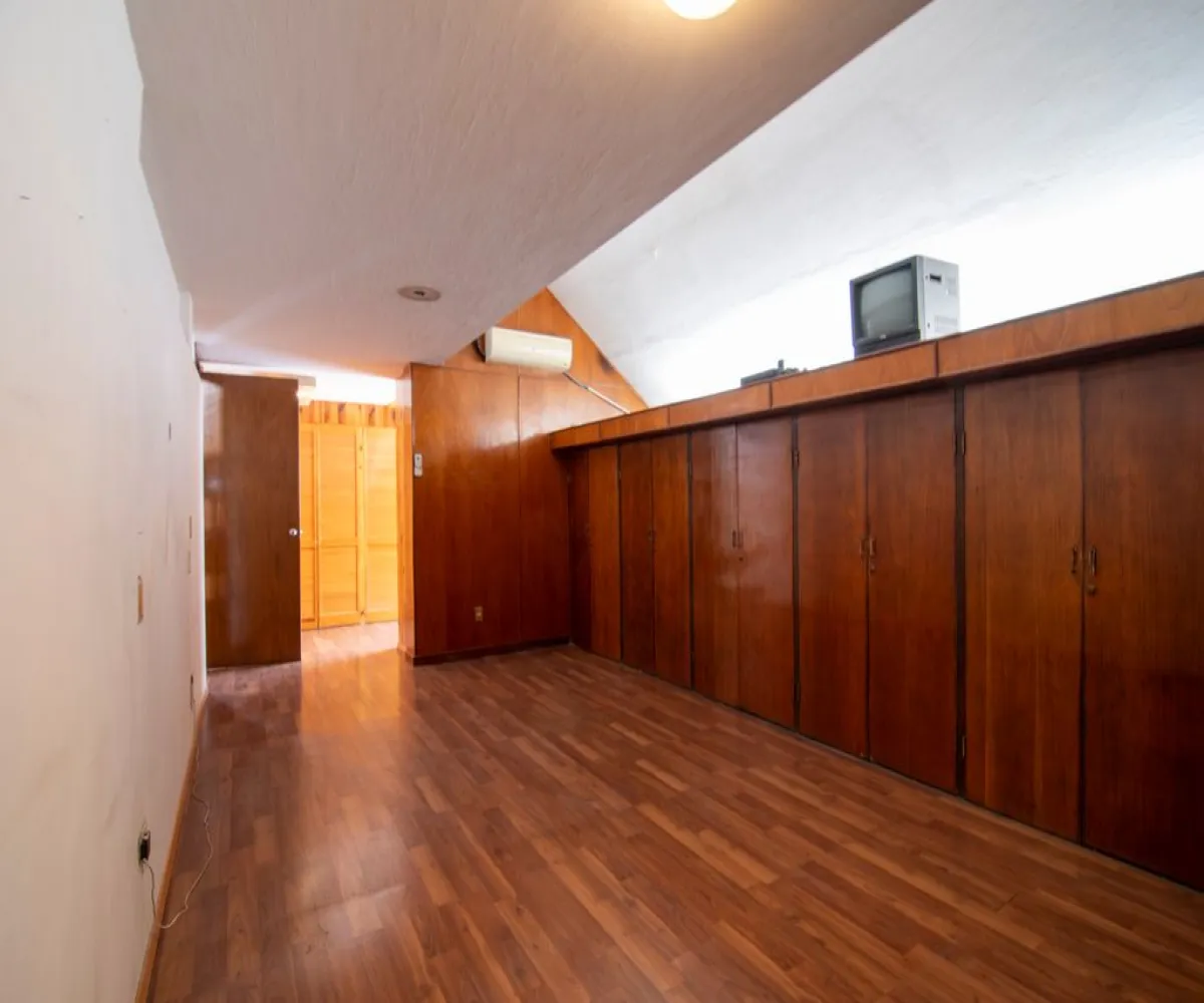 Casa En Venta,Providencia Sección,Otranto 3068, Guadalajara, Jalisco 44639, 1 Cuarto,1 Baño,Otranto,1,pyBiBOx