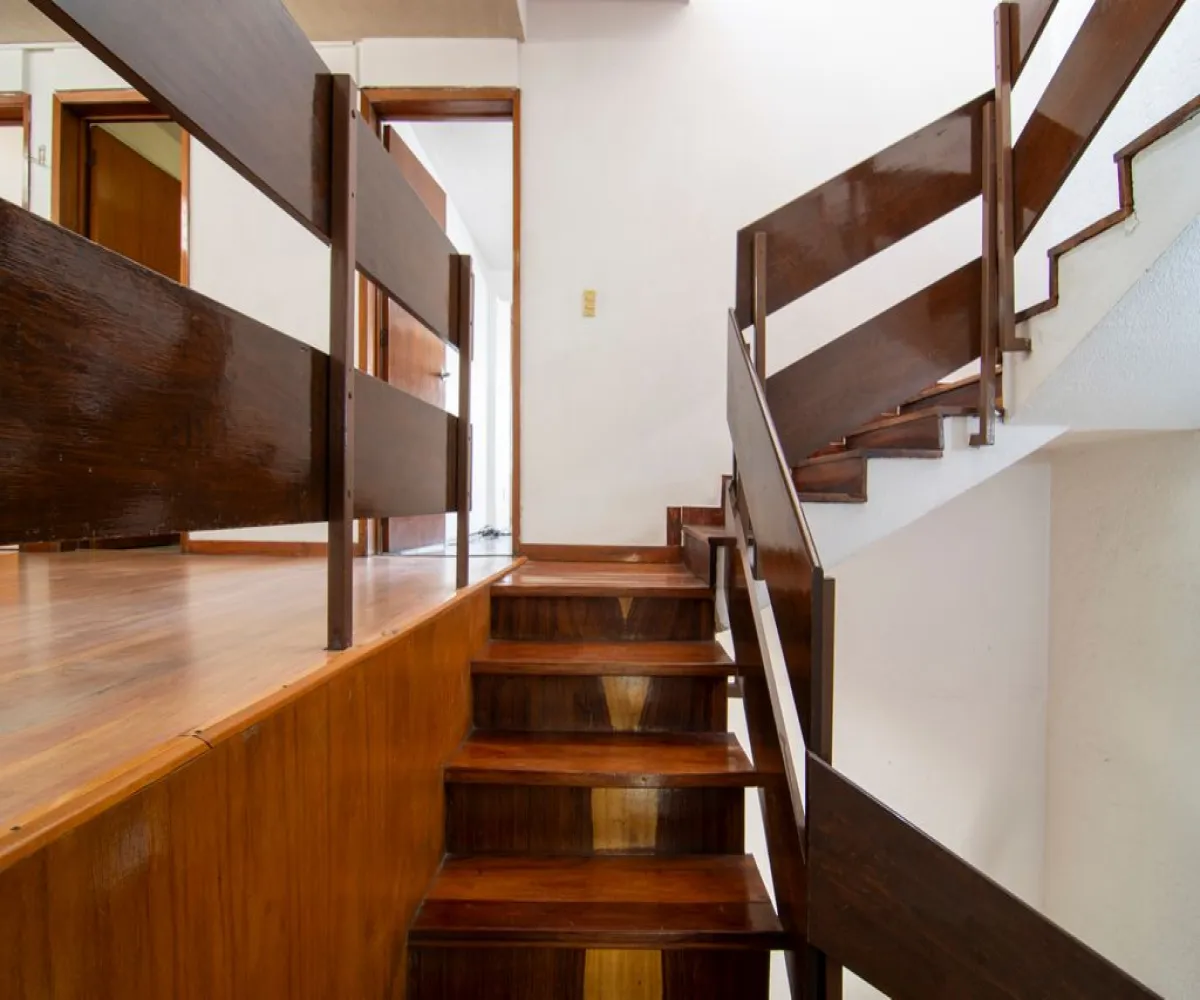 Casa En Venta,Providencia Sección,Otranto 3068, Guadalajara, Jalisco 44639, 1 Cuarto,1 Baño,Otranto,1,pyBiBOx