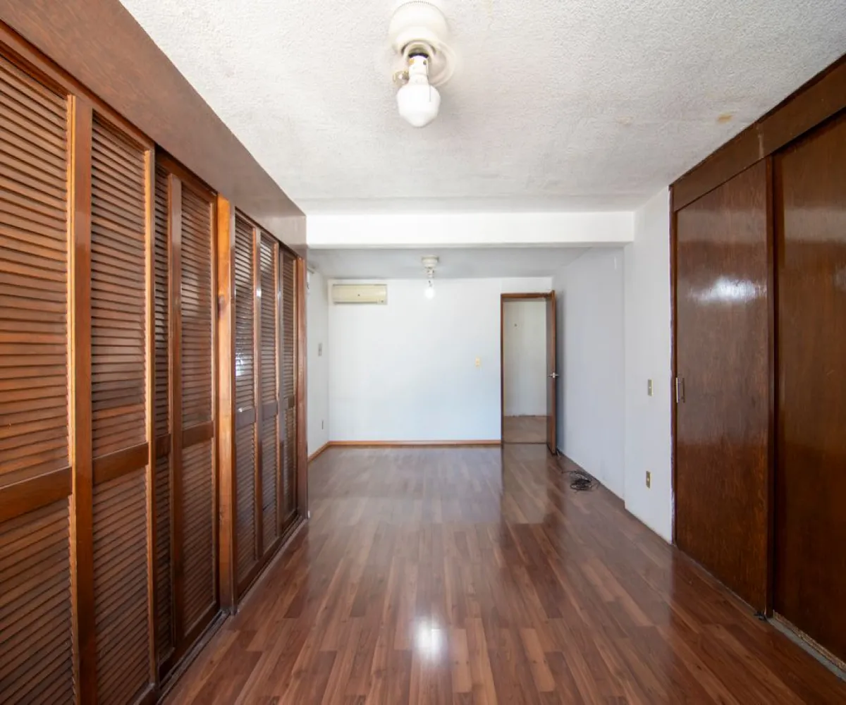 Casa En Venta,Providencia Sección,Otranto 3068, Guadalajara, Jalisco 44639, 1 Cuarto,1 Baño,Otranto,1,pyBiBOx