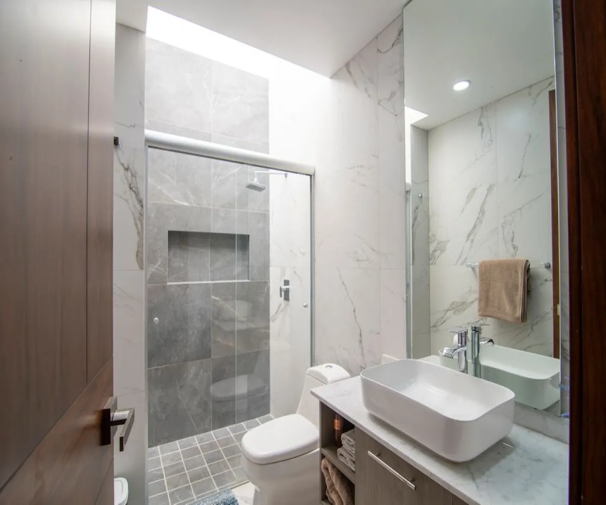 Casa En Venta,Jardines del Sol,Calle Cuitláhuac 4521, Zapopan, Jalisco 45050, 3 Habitaciones,4 Baños,Calle Cuitláhuac,1,pB8v3lx