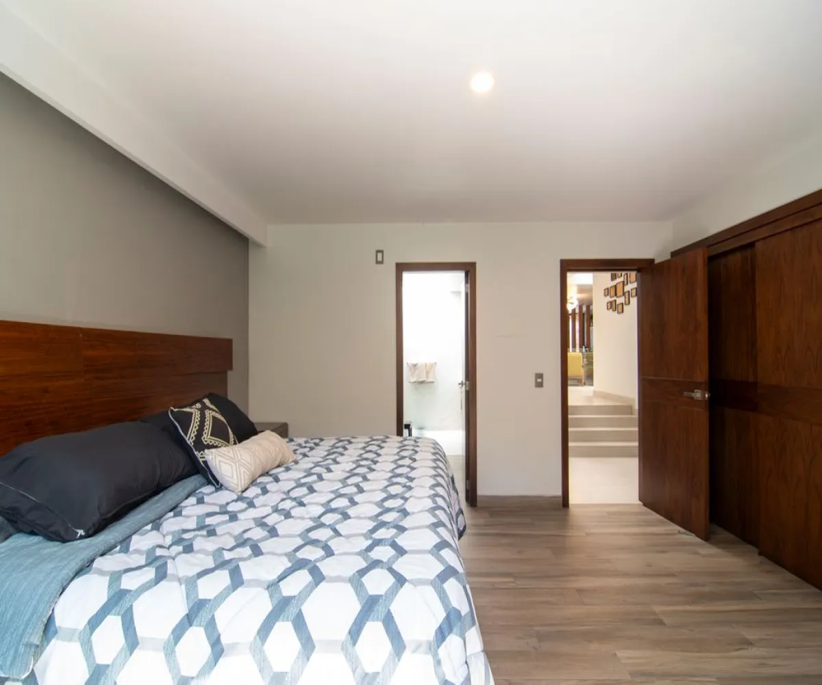 Casa En Venta,Jardines del Sol,Calle Cuitláhuac 4521, Zapopan, Jalisco 45050, 3 Habitaciones,4 Baños,Calle Cuitláhuac,1,pB8v3lx