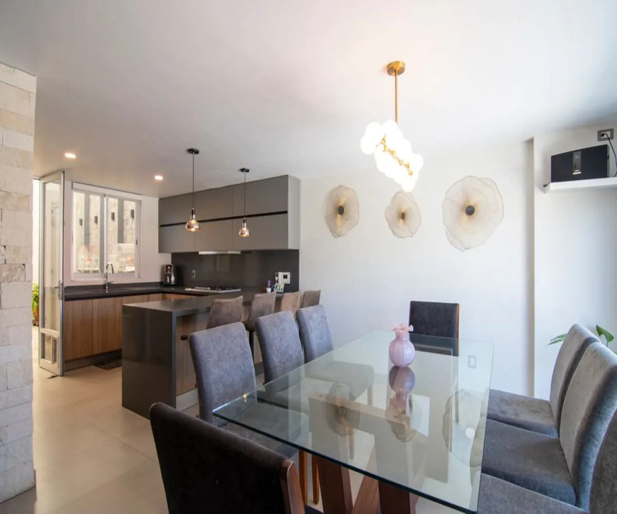 Casa En Venta,Jardines del Sol,Calle Cuitláhuac 4521, Zapopan, Jalisco 45050, 3 Habitaciones,4 Baños,Calle Cuitláhuac,1,pB8v3lx