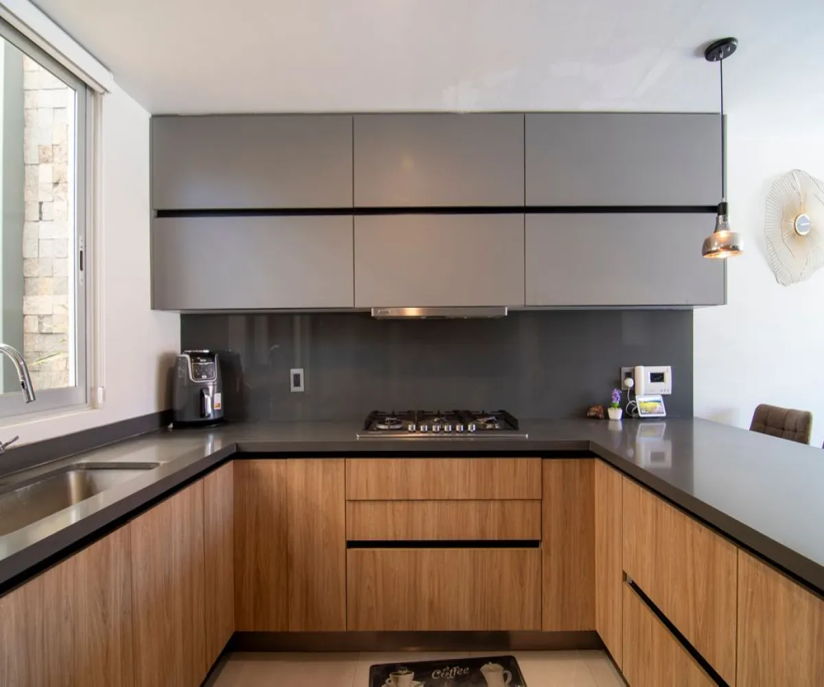 Casa En Venta,Jardines del Sol,Calle Cuitláhuac 4521, Zapopan, Jalisco 45050, 3 Habitaciones,4 Baños,Calle Cuitláhuac,1,pB8v3lx