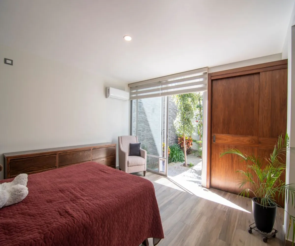 Casa En Venta,Jardines del Sol,Calle Cuitláhuac 4521, Zapopan, Jalisco 45050, 3 Habitaciones,4 Baños,Calle Cuitláhuac,1,pB8v3lx