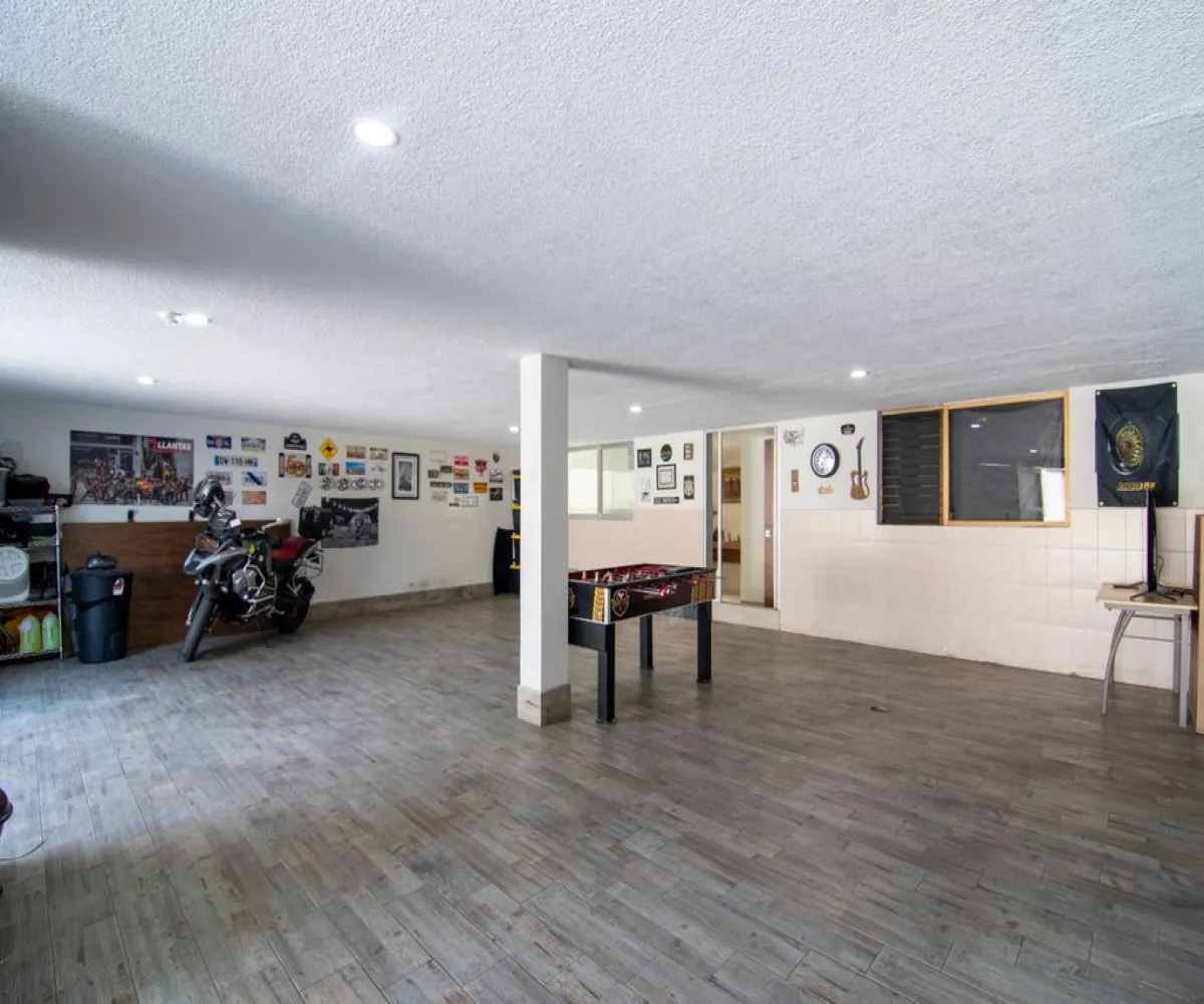 Casa En Venta,Jardines del Sol,Calle Cuitláhuac 4521, Zapopan, Jalisco 45050, 3 Habitaciones,4 Baños,Calle Cuitláhuac,1,pB8v3lx