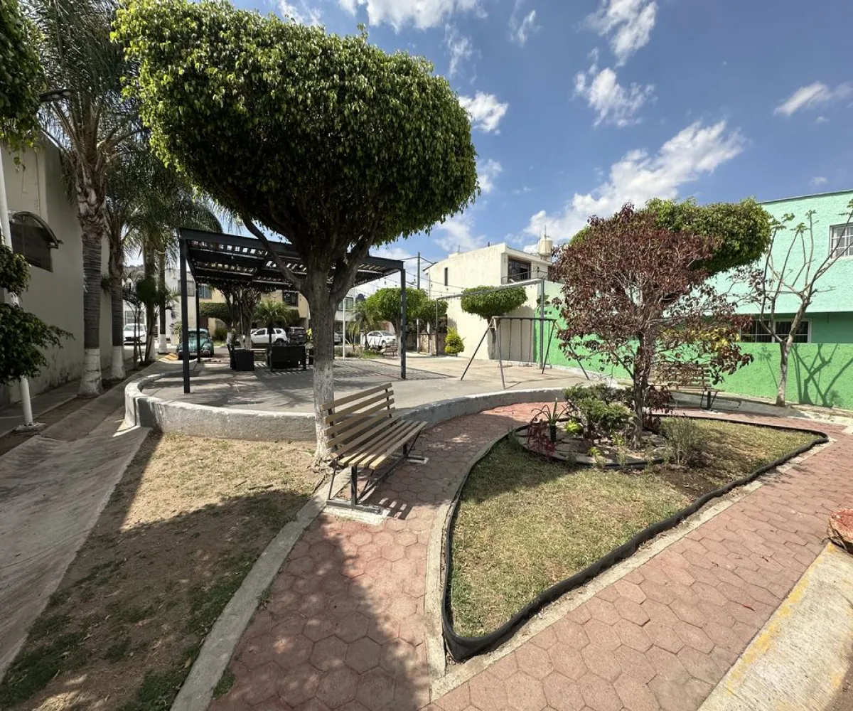 Casa En Venta,Plaza Guadalupe,Calle Misión de Santo Tomás Zapopan 1083 Aragón #42, Zapopan, Jalisco 45036, 3 Habitaciones,2 Baños,Calle Misión de Santo Tomás Zapopan,2,pAW4nL6