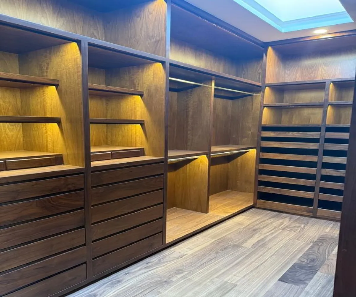 Casa En Venta,Rancho Contento,Avenida Vallarta Eje Poniente 2701, Zapopan, Jalisco 45222, 4 Habitaciones,5 Baños,Avenida Vallarta Eje Poniente,3,pUXhi8n