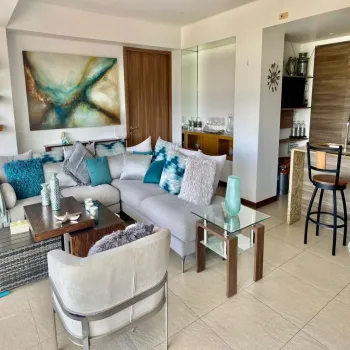 Departamento En Venta,Marina Vallarta,Avenida Paseo de la Marina S/N, Puerto Vallarta, Jalisco 48335, 2 Habitaciones,2 Baños,Avenida Paseo de la Marina,1,pNtFSbU