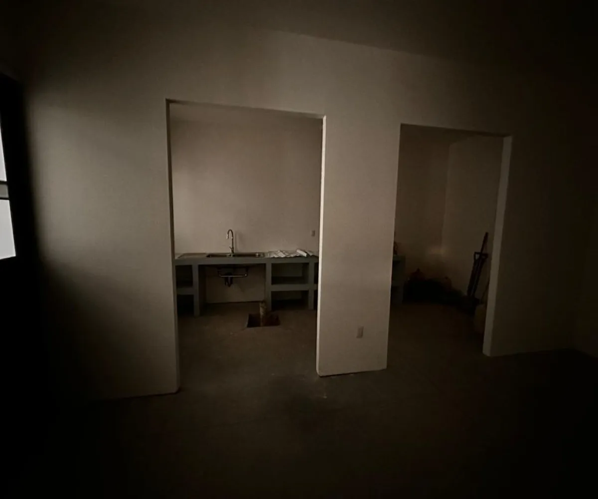 Bodega En Renta,Acatlan de Juarez,Carretera Libre Acatlán de Juárez a Cd. Guzmán Km 11 401, Zapotlán el Grande, Jalisco 45713,1 Baño,Carretera Libre Acatlán de Juárez a Cd. Guzmán Km 11,1,pBxnQax