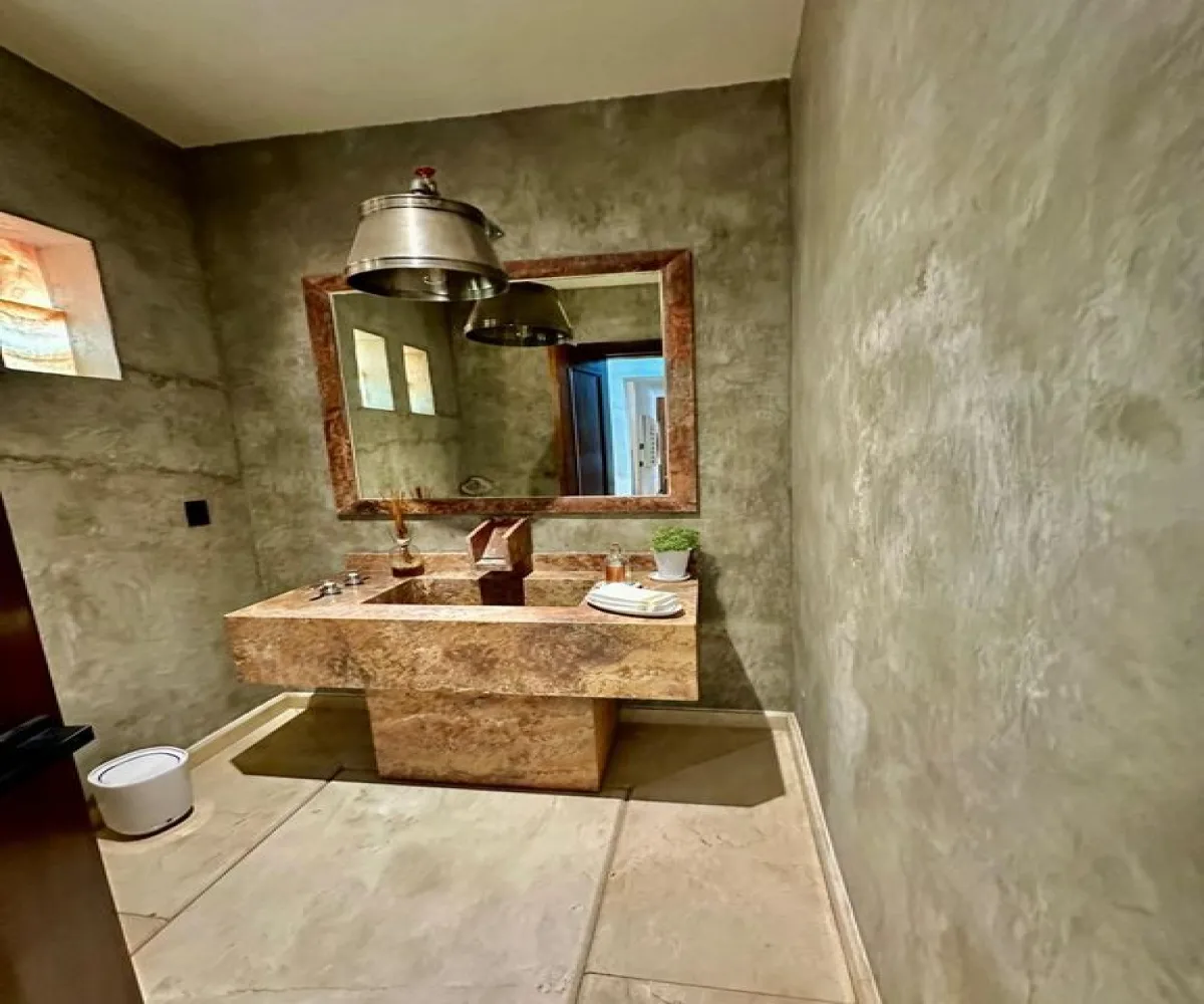 Casa En Venta,Colinas de San Javier,Calle Circuito Madrigal 1971, Zapopan, Jalisco 45110, 4 Habitaciones,4 Baños,Calle Circuito Madrigal,2,pSqGvEv