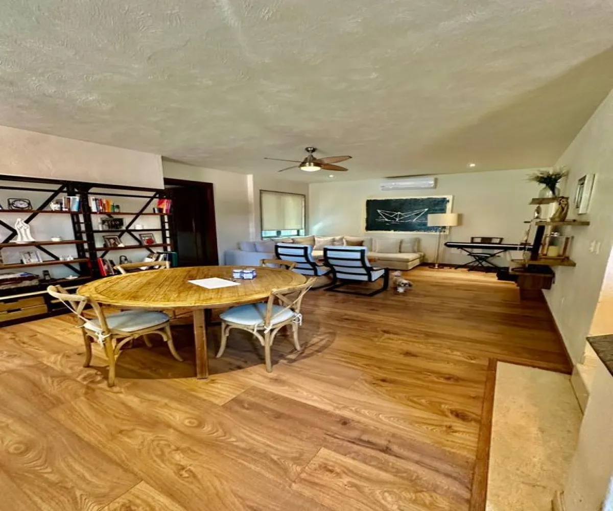 Casa En Venta,Colinas de San Javier,Calle Circuito Madrigal 1971, Zapopan, Jalisco 45110, 4 Habitaciones,4 Baños,Calle Circuito Madrigal,2,pSqGvEv