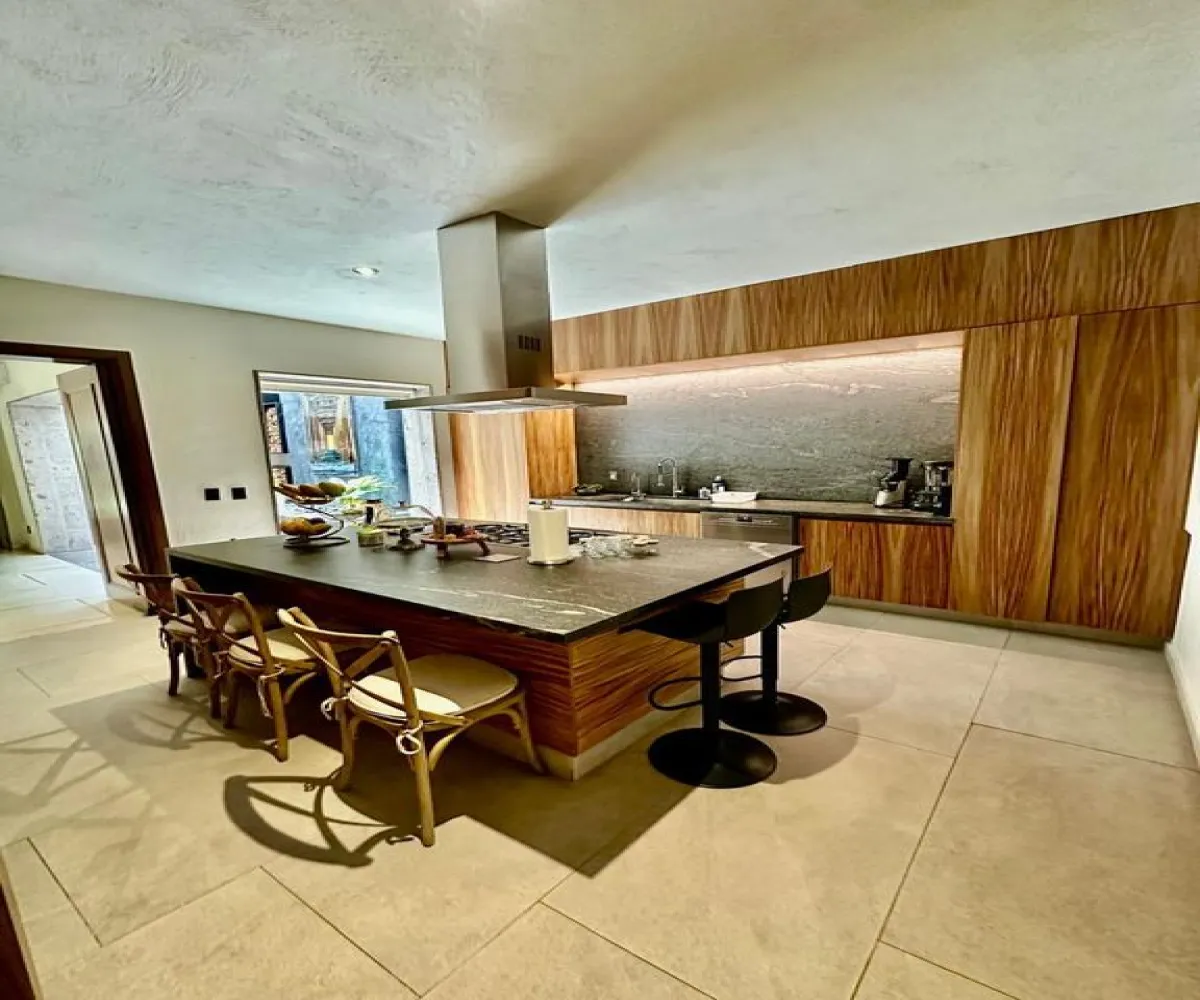 Casa En Venta,Colinas de San Javier,Calle Circuito Madrigal 1971, Zapopan, Jalisco 45110, 4 Habitaciones,4 Baños,Calle Circuito Madrigal,2,pSqGvEv