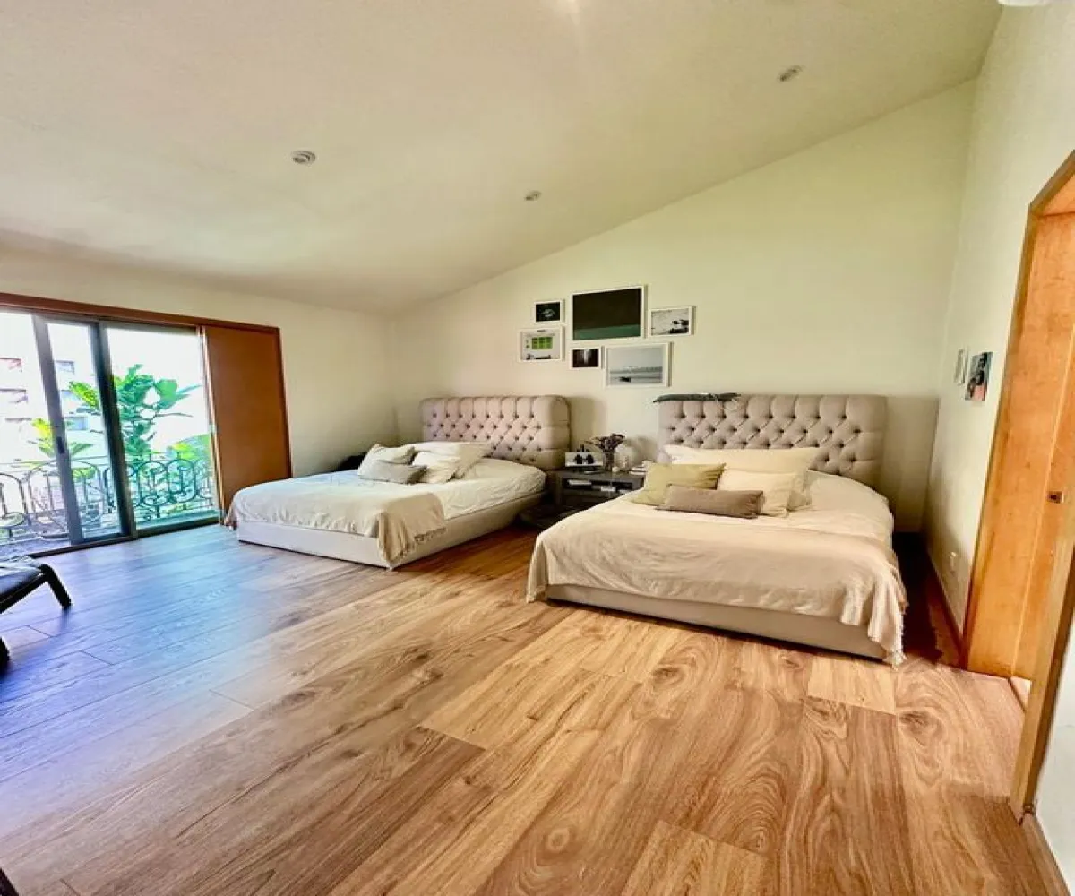 Casa En Venta,Colinas de San Javier,Calle Circuito Madrigal 1971, Zapopan, Jalisco 45110, 4 Habitaciones,4 Baños,Calle Circuito Madrigal,2,pSqGvEv