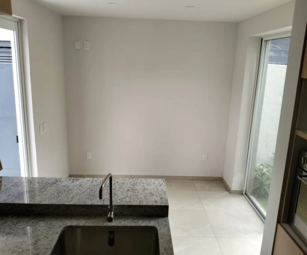 Casa En Venta,Jardín Real,Monarquia Sur 48, Zapopan, Jalisco 45136, 4 Habitaciones,4 Baños,Monarquia Sur,1,pmQA2WA