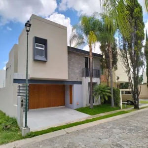 Casa En Venta,Jardín Real,Monarquia Sur 48, Zapopan, Jalisco 45136, 4 Habitaciones,4 Baños,Monarquia Sur,1,pmQA2WA