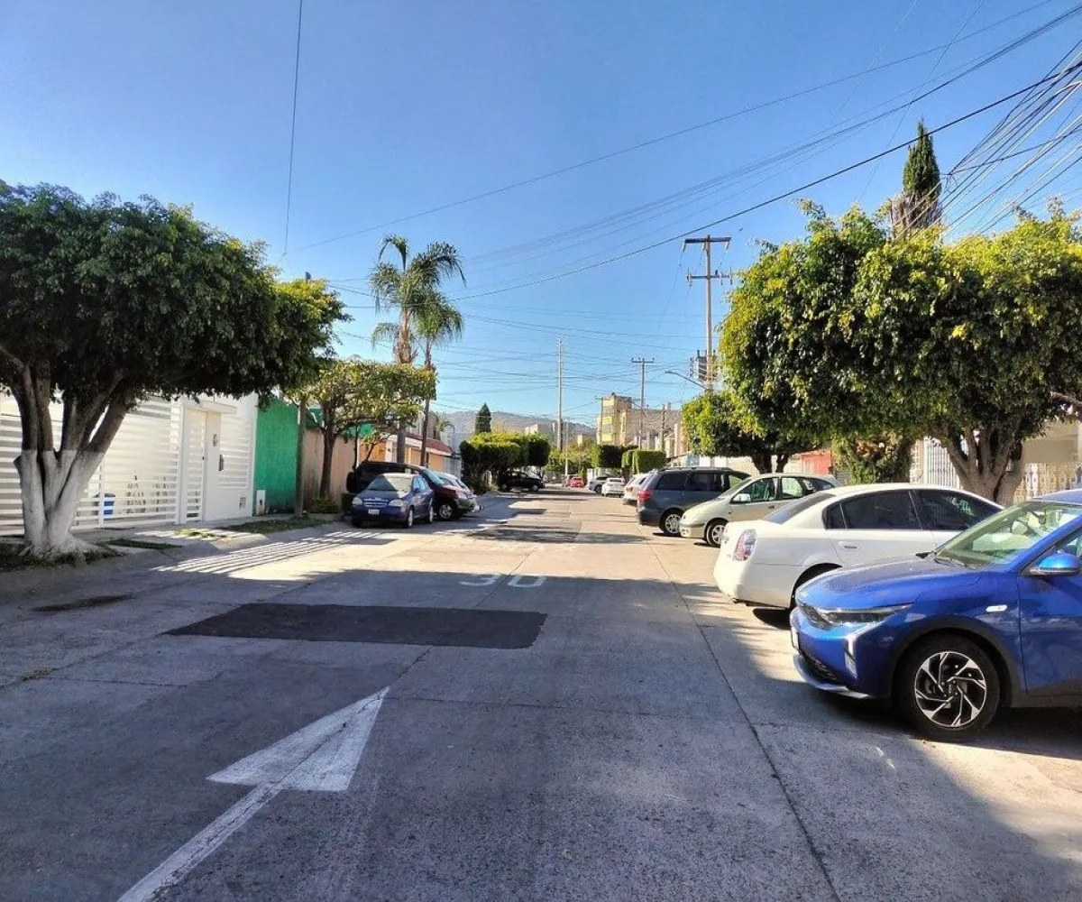 Casa En Venta,Paseos del Sol,Calle Jorge Bravo 1571, Zapopan, Jalisco 45079, 2 Habitaciones,2 Baños,Calle Jorge Bravo,1,pp7WtPH