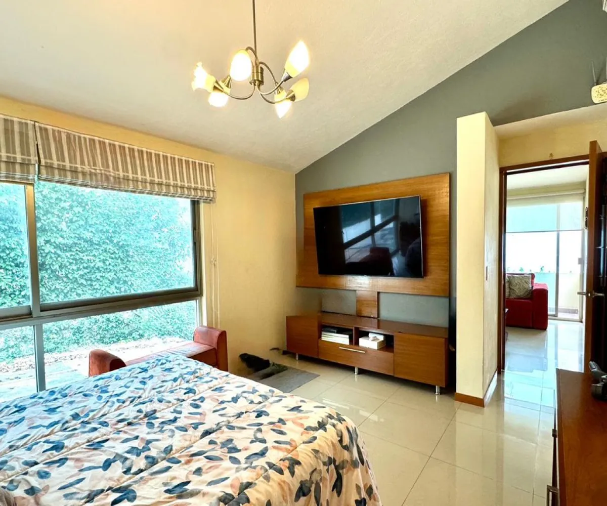 Casa En Venta,Bugambilias,Avenida Lorenzo Barcelata 510, Zapopan, Jalisco 45237, 4 Habitaciones,4 Baños,Avenida Lorenzo Barcelata,2,pdPBYi0