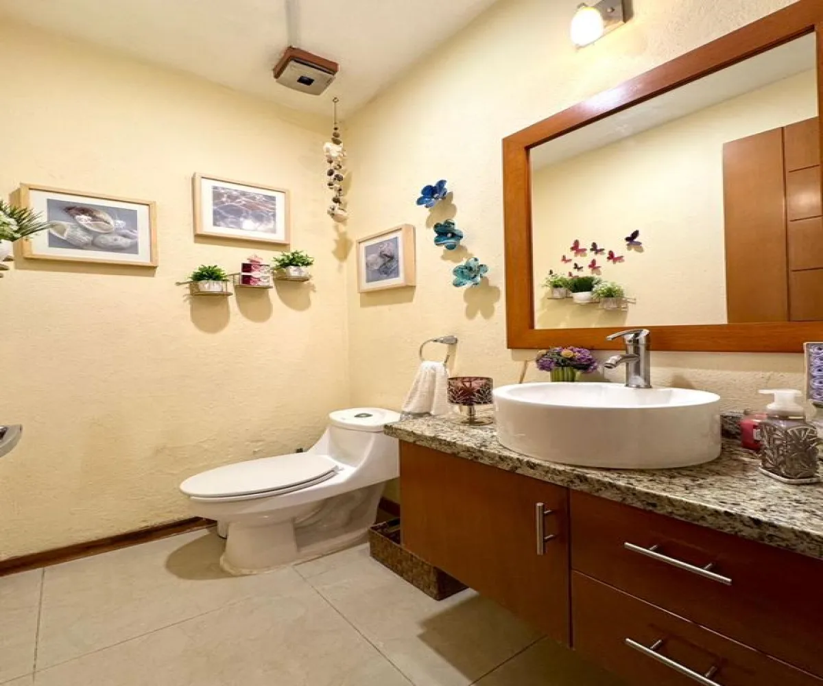 Casa En Venta,Bugambilias,Avenida Lorenzo Barcelata 510, Zapopan, Jalisco 45237, 4 Habitaciones,4 Baños,Avenida Lorenzo Barcelata,2,pdPBYi0