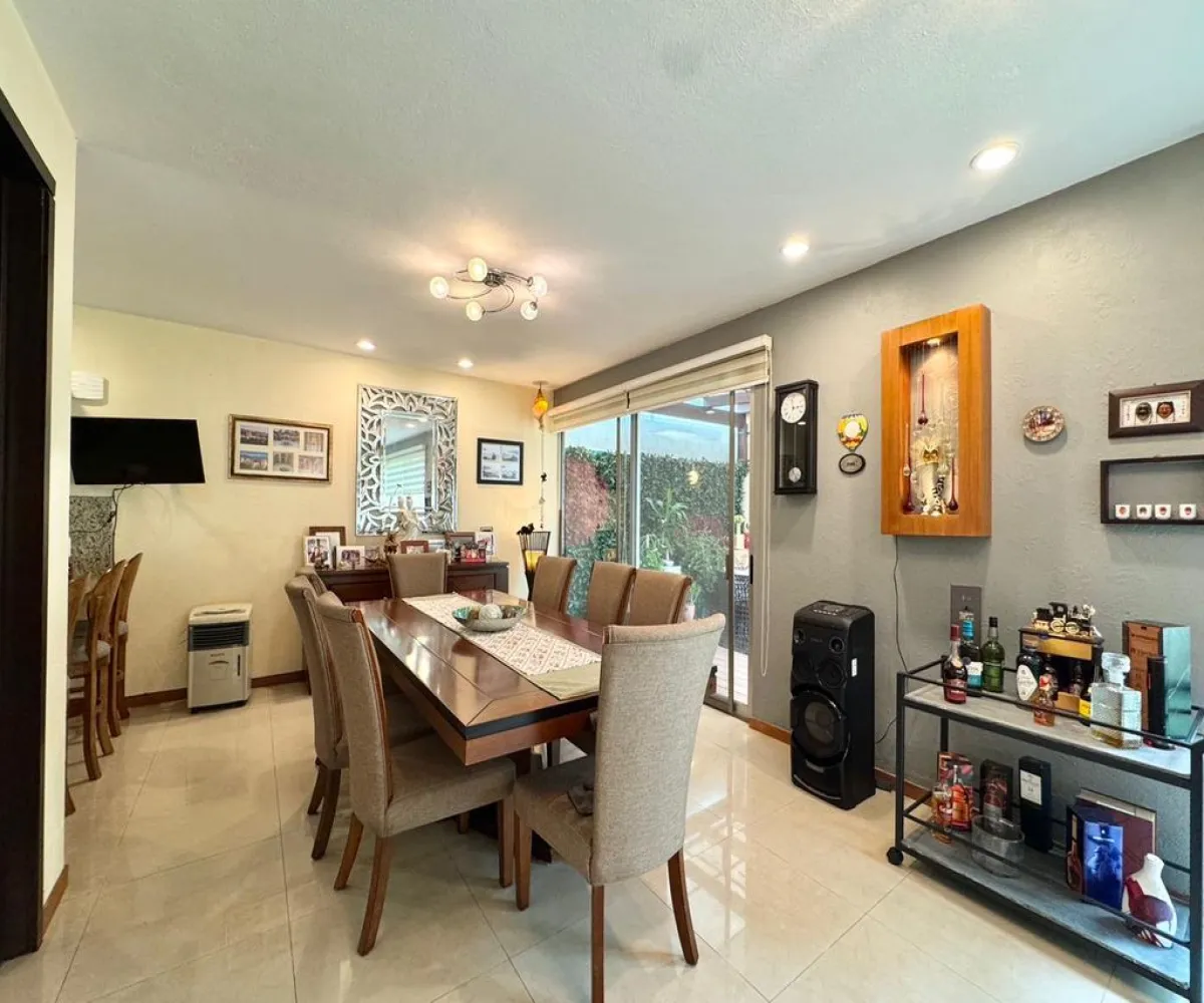 Casa En Venta,Bugambilias,Avenida Lorenzo Barcelata 510, Zapopan, Jalisco 45237, 4 Habitaciones,4 Baños,Avenida Lorenzo Barcelata,2,pdPBYi0