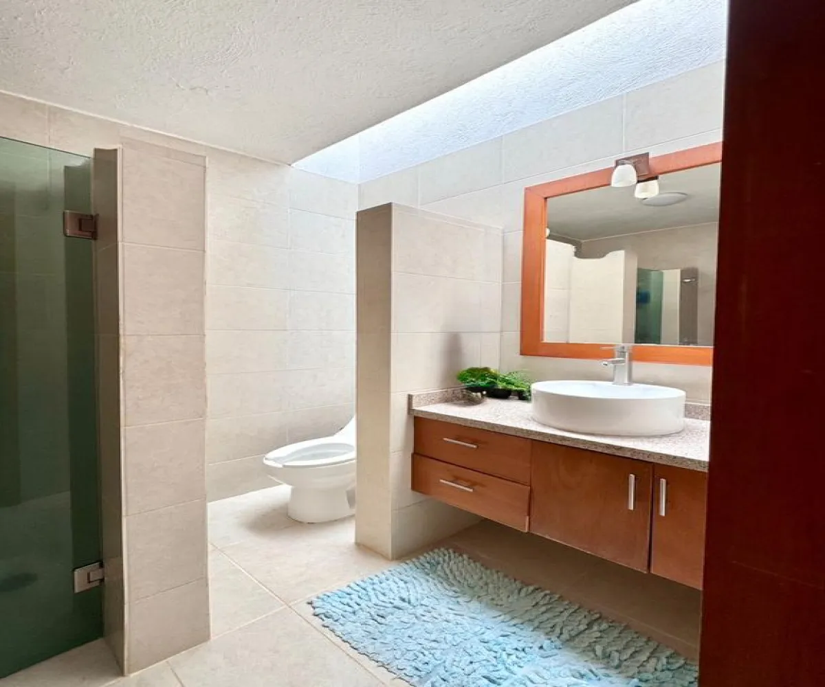 Casa En Venta,Bugambilias,Avenida Lorenzo Barcelata 510, Zapopan, Jalisco 45237, 4 Habitaciones,4 Baños,Avenida Lorenzo Barcelata,2,pdPBYi0