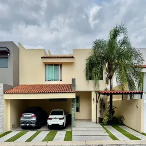 Casa En Venta,Bugambilias,Avenida Lorenzo Barcelata 510, Zapopan, Jalisco 45237, 4 Habitaciones,4 Baños,Avenida Lorenzo Barcelata,2,pdPBYi0