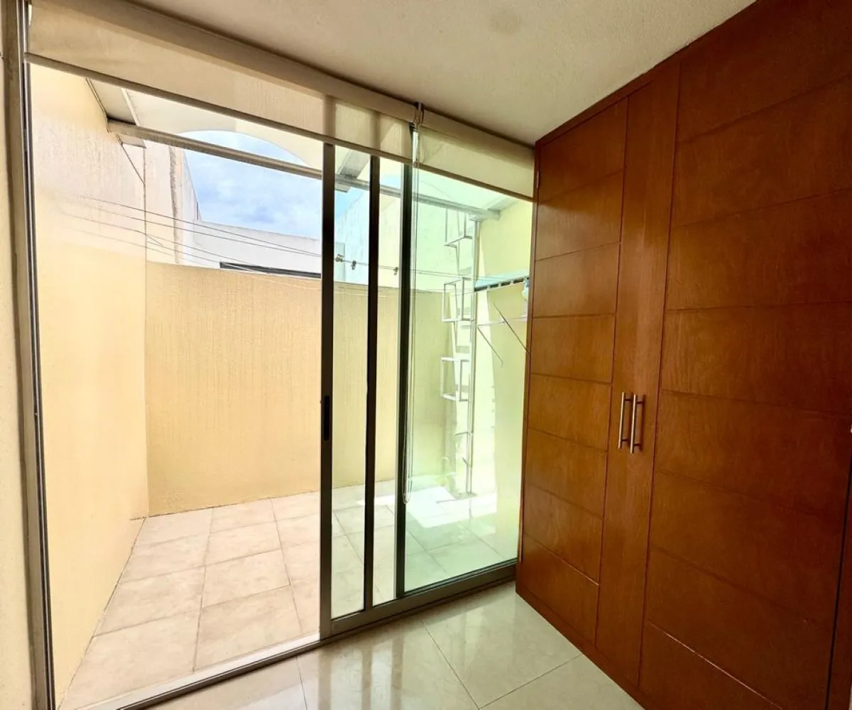 Casa En Venta,Bugambilias,Avenida Lorenzo Barcelata 510, Zapopan, Jalisco 45237, 4 Habitaciones,4 Baños,Avenida Lorenzo Barcelata,2,pdPBYi0