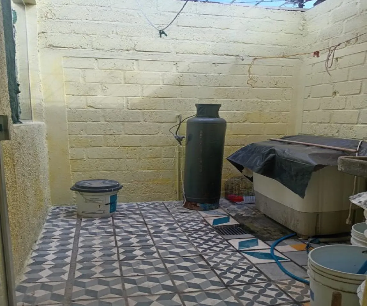 Casa En Venta,Loma de San Mateo 72, Tlajomulco de Zúñiga, Jalisco 45650, 2 Habitaciones,1 Baño,Loma de San Mateo,1,pbILsqz