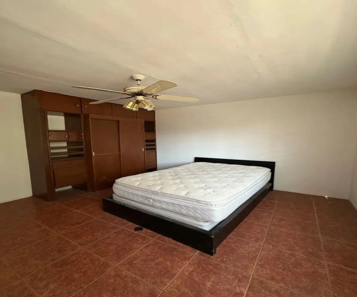 Casa En Venta,Arcos,Calle José Guadalupe Montenegro 2373, Guadalajara, Jalisco 44140, 4 Habitaciones,3 Baños,Calle José Guadalupe Montenegro,2,pVUWtzp