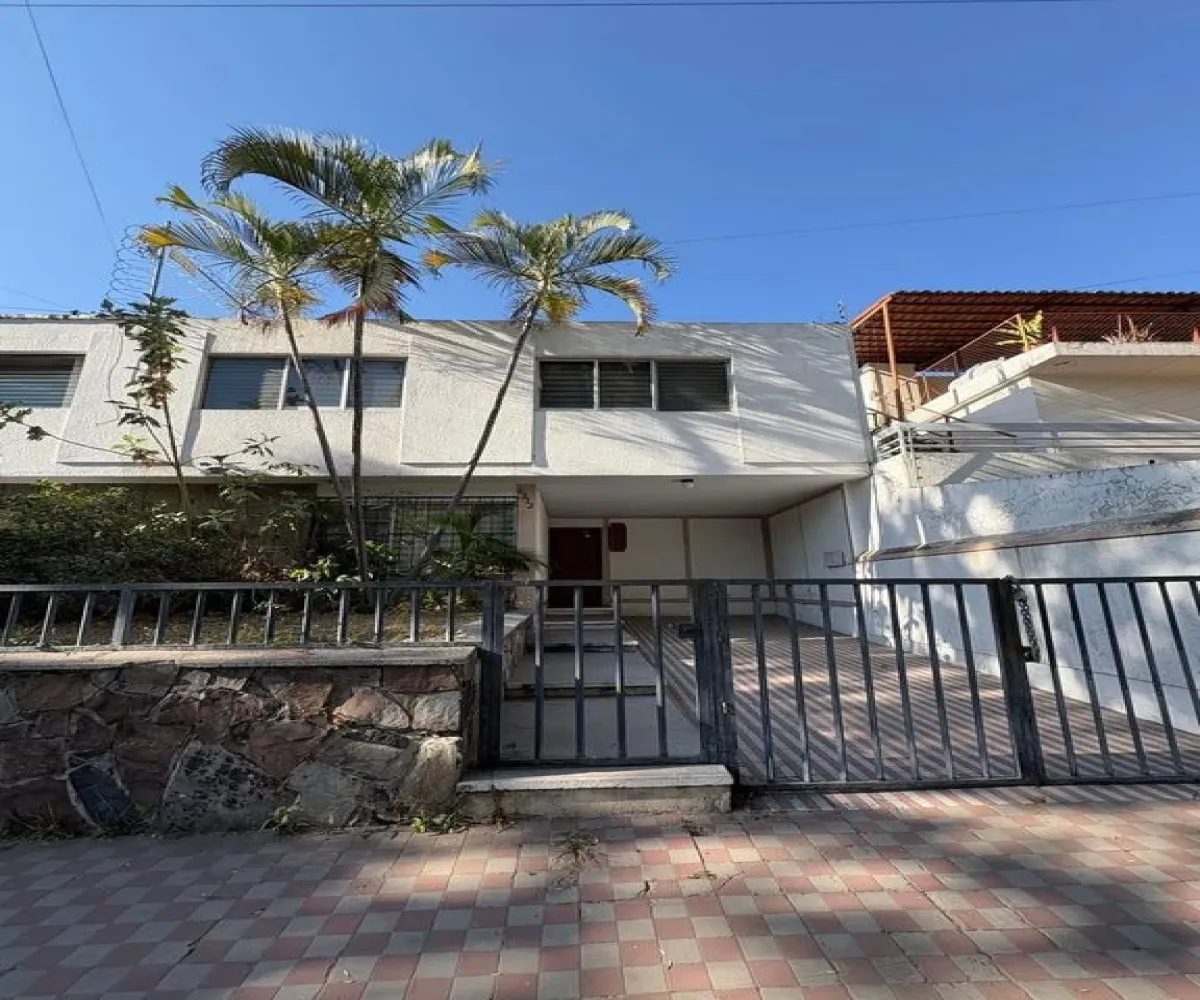 Casa En Venta,Arcos,Calle José Guadalupe Montenegro 2373, Guadalajara, Jalisco 44140, 4 Habitaciones,3 Baños,Calle José Guadalupe Montenegro,2,pVUWtzp