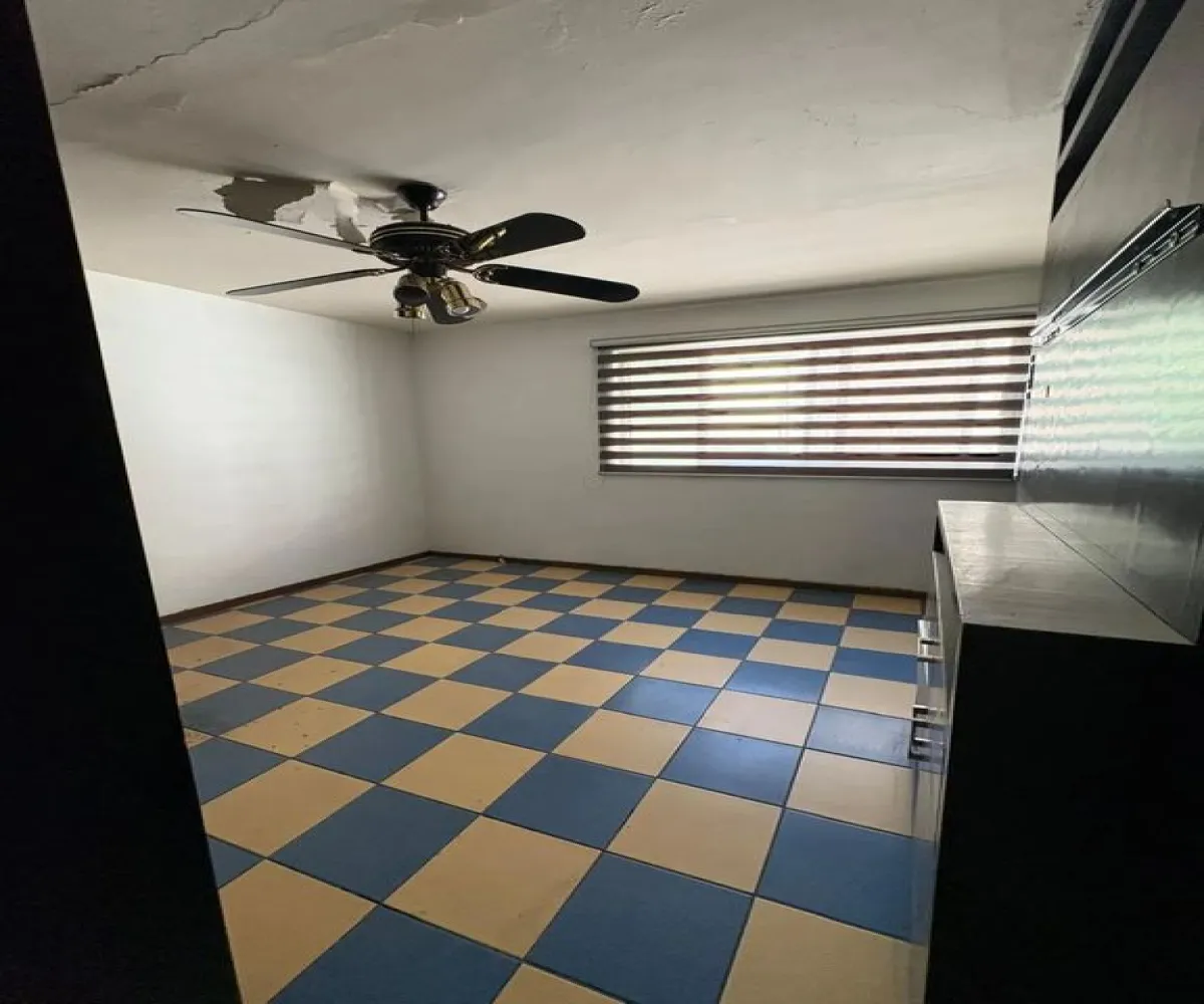 Casa En Venta,Arcos,Calle José Guadalupe Montenegro 2373, Guadalajara, Jalisco 44140, 4 Habitaciones,3 Baños,Calle José Guadalupe Montenegro,2,pVUWtzp