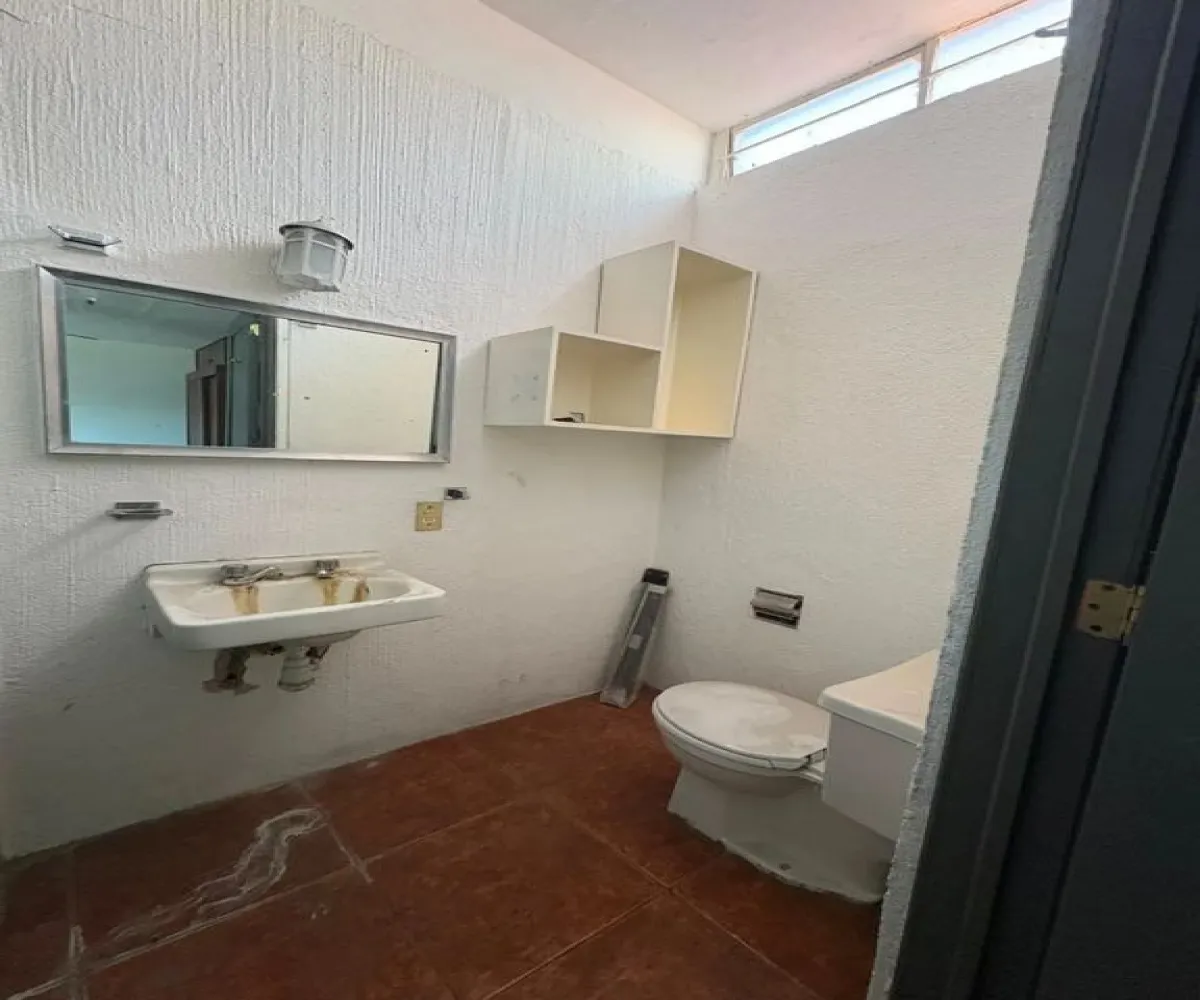 Casa En Venta,Arcos,Calle José Guadalupe Montenegro 2373, Guadalajara, Jalisco 44140, 4 Habitaciones,3 Baños,Calle José Guadalupe Montenegro,2,pVUWtzp
