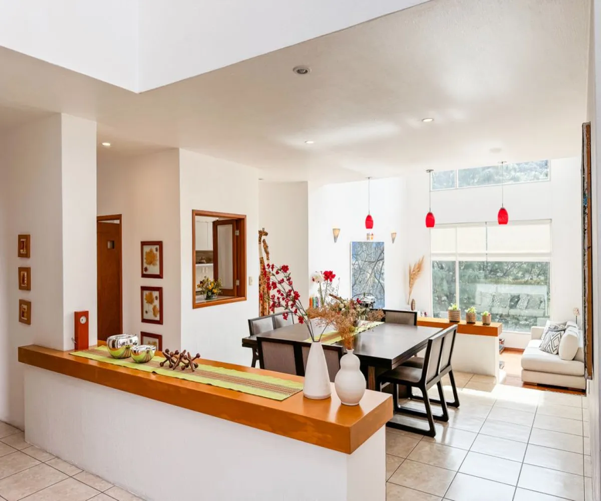 Casa En Venta,El Palomar,Paseo de Los Alamos 136, Tlajomulco de Zúñiga, Jalisco 45643, 3 Habitaciones,3 Baños,Paseo de Los Alamos,2,prciezb