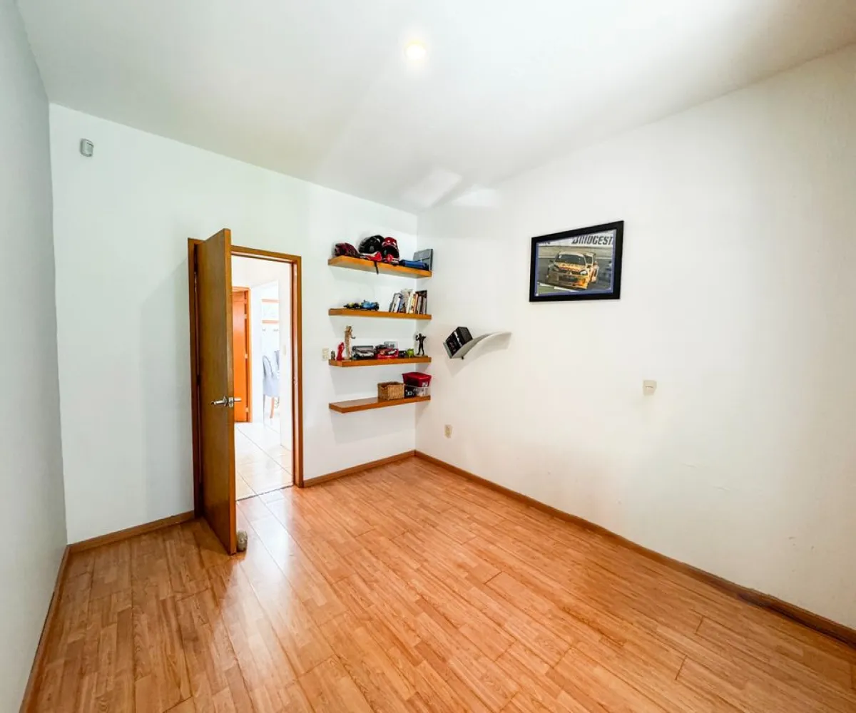 Casa En Venta,El Palomar,Paseo de Los Alamos 136, Tlajomulco de Zúñiga, Jalisco 45643, 3 Habitaciones,3 Baños,Paseo de Los Alamos,2,prciezb