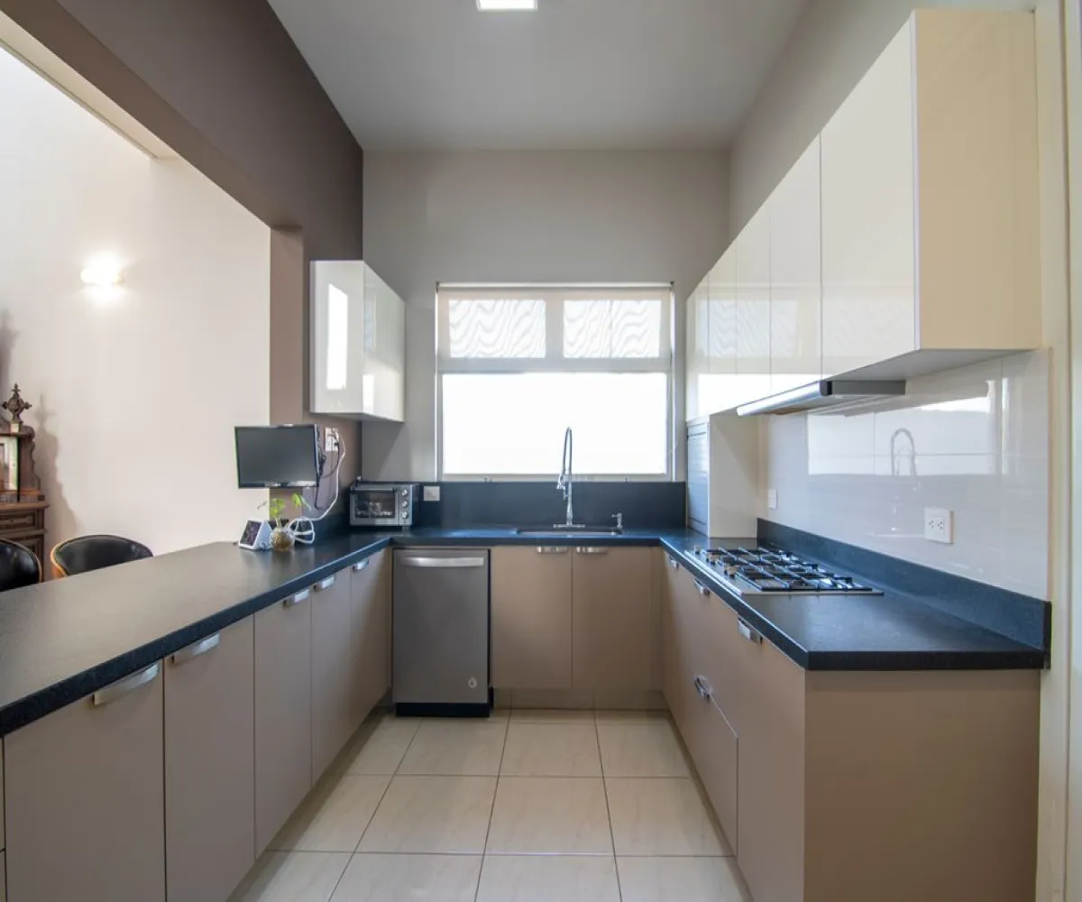 Casa En Venta,Paseo de Las Aves y Jardines de San Sebastián,Rinconada Santa Anita S/N, Tlajomulco de Zúñiga, Jalisco 45650, 1 Cuarto,1 Baño,Rinconada Santa Anita,1,pQ6ZyVZ