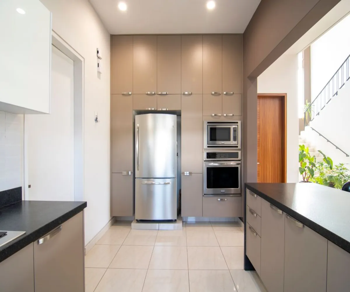 Casa En Venta,Paseo de Las Aves y Jardines de San Sebastián,Rinconada Santa Anita S/N, Tlajomulco de Zúñiga, Jalisco 45650, 1 Cuarto,1 Baño,Rinconada Santa Anita,1,pQ6ZyVZ