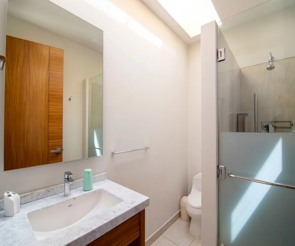 Casa En Venta,Paseo de Las Aves y Jardines de San Sebastián,Rinconada Santa Anita S/N, Tlajomulco de Zúñiga, Jalisco 45650, 1 Cuarto,1 Baño,Rinconada Santa Anita,1,pQ6ZyVZ