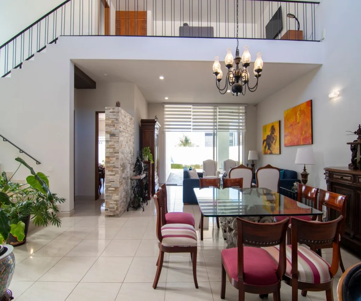 Casa En Venta,Paseo de Las Aves y Jardines de San Sebastián,Rinconada Santa Anita S/N, Tlajomulco de Zúñiga, Jalisco 45650, 1 Cuarto,1 Baño,Rinconada Santa Anita,1,pQ6ZyVZ