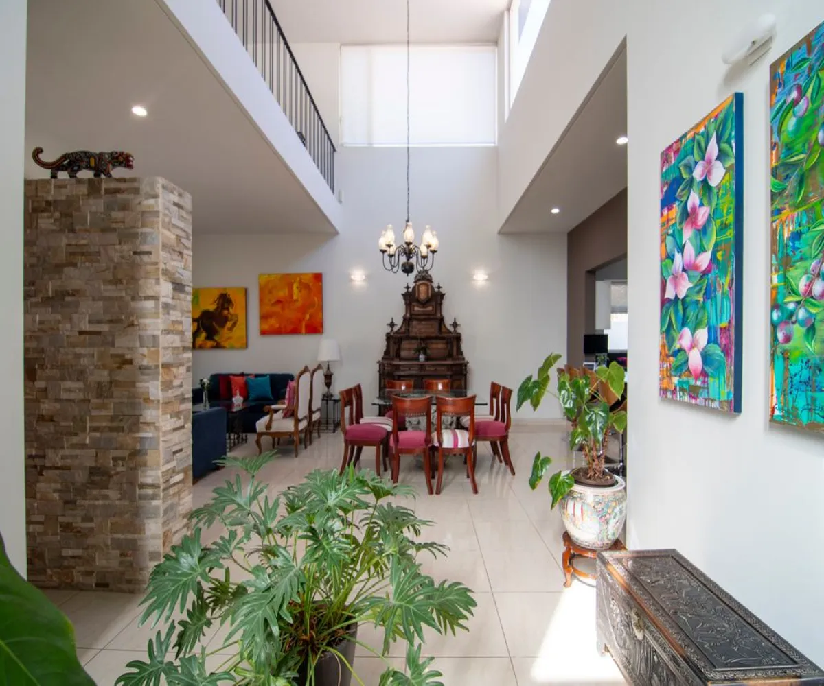 Casa En Venta,Paseo de Las Aves y Jardines de San Sebastián,Rinconada Santa Anita S/N, Tlajomulco de Zúñiga, Jalisco 45650, 1 Cuarto,1 Baño,Rinconada Santa Anita,1,pQ6ZyVZ