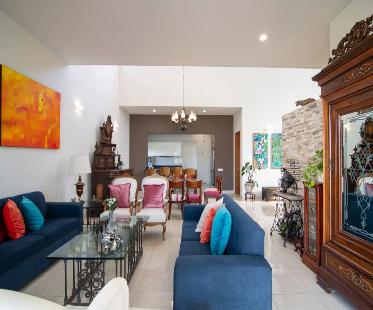 Casa En Venta,Paseo de Las Aves y Jardines de San Sebastián,Rinconada Santa Anita S/N, Tlajomulco de Zúñiga, Jalisco 45650, 1 Cuarto,1 Baño,Rinconada Santa Anita,1,pQ6ZyVZ