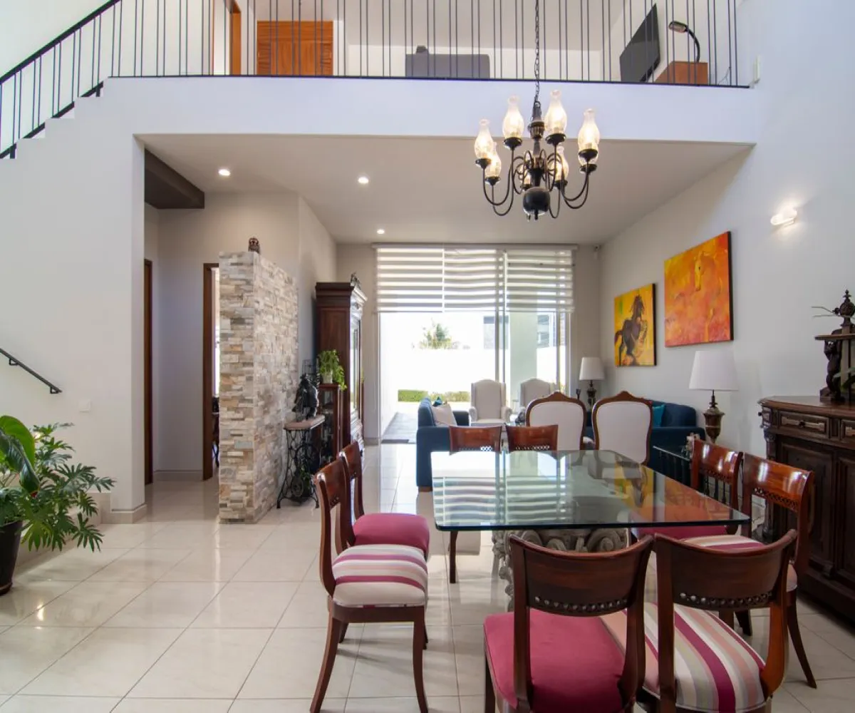 Casa En Venta,Paseo de Las Aves y Jardines de San Sebastián,Rinconada Santa Anita S/N, Tlajomulco de Zúñiga, Jalisco 45650, 1 Cuarto,1 Baño,Rinconada Santa Anita,1,pQ6ZyVZ