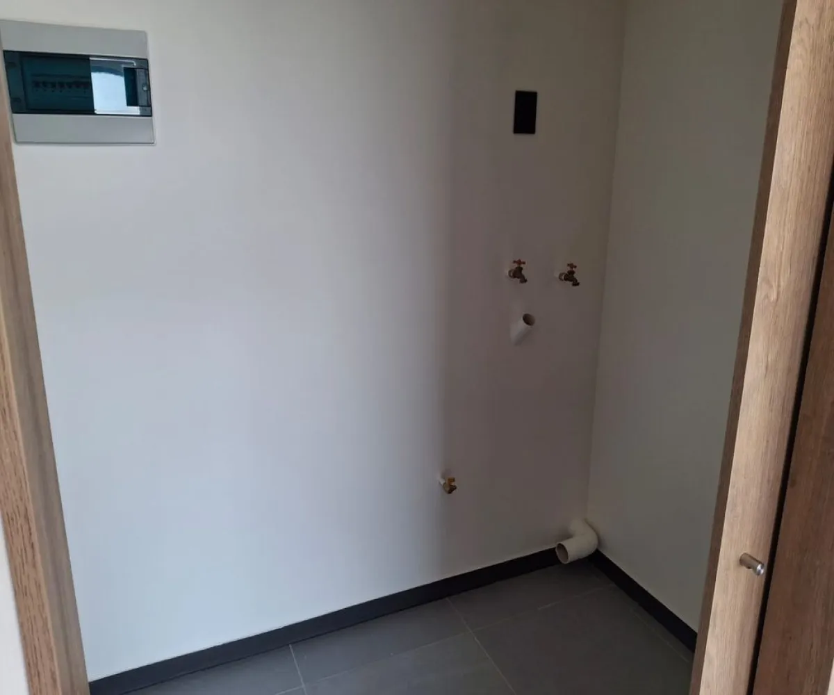 Departamento En Renta,Arcos Vallarta,Calle Justo Sierra 2429, Guadalajara, Jalisco 44130, 1 Cuarto,1 Baño,Calle Justo Sierra,2,pMunpsI